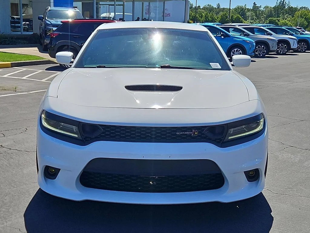 Used 2019 White Knuckle Clearcoat Dodge R/T Scat Pack image 9