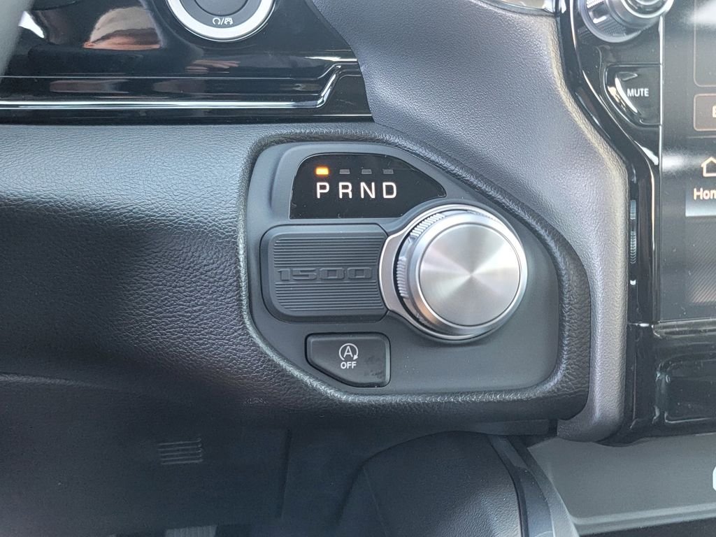 2026 RAM 1500 Laramie - Photo 18