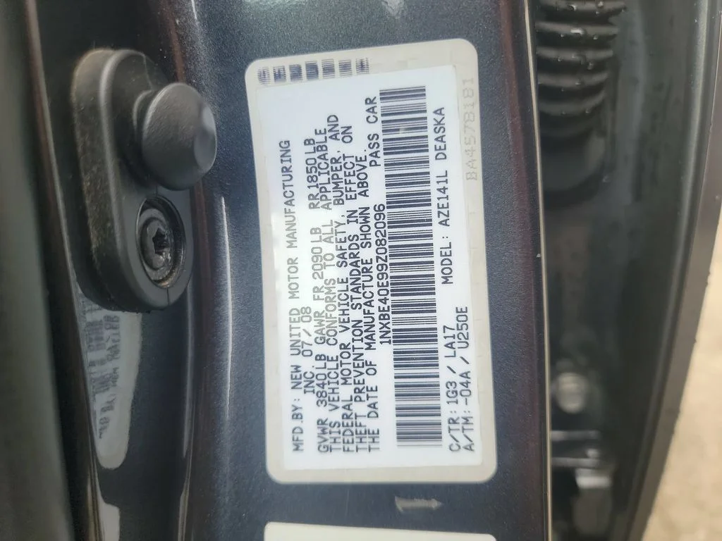 Used 2009 Gray Toyota XRS image 16