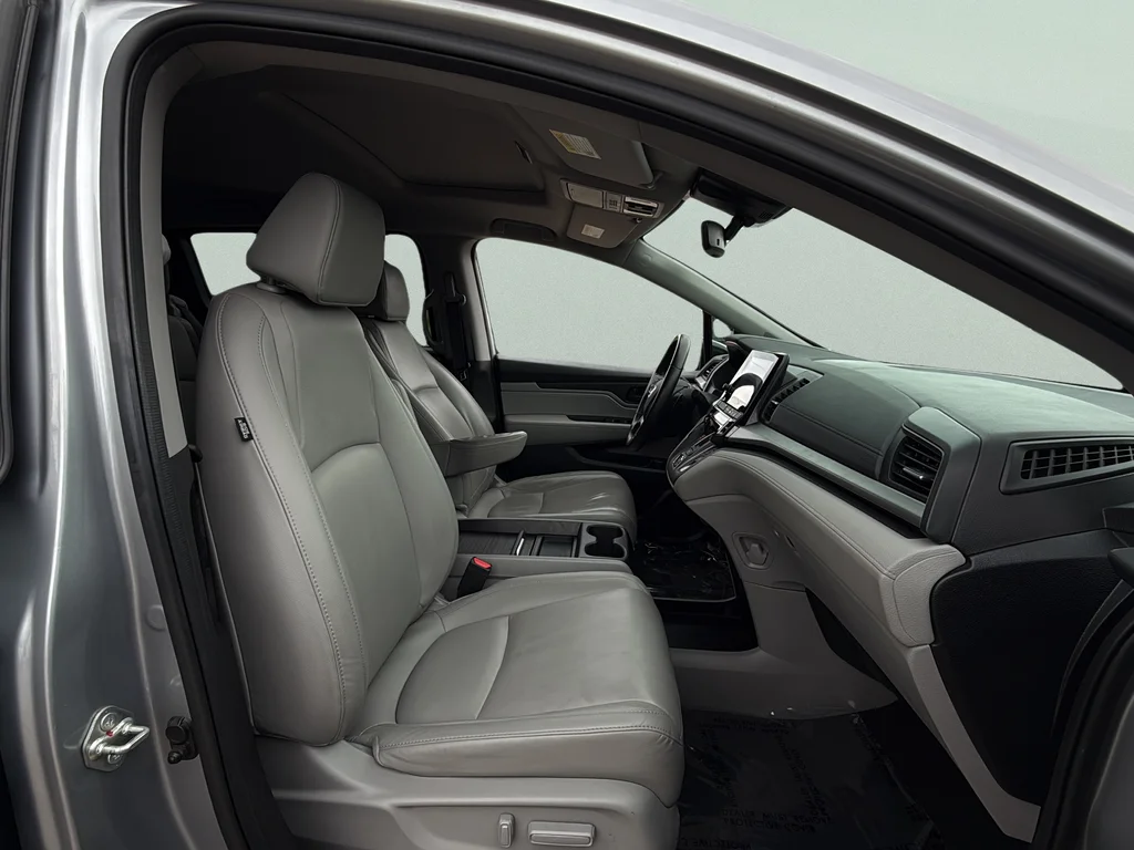 Used 2019 Silver Honda EX-L image 21