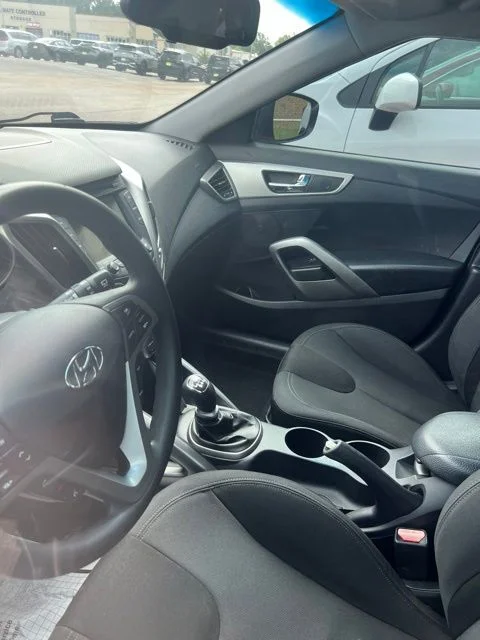 Used 2012 Beige Hyundai Base image 9