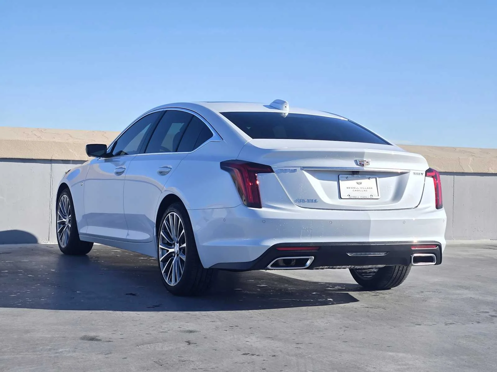 New 2026 Vibrant White Tricoat Cadillac Premium Luxury image 4