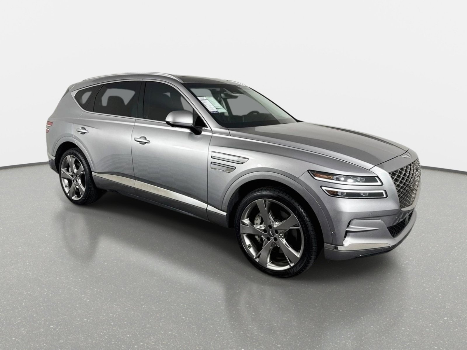 Used 2024 Savile Silver Genesis 2.5T image 3