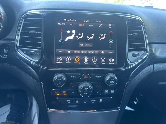 Used 2021 White Jeep Laredo X image 24