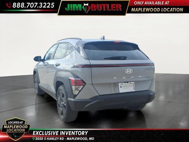 Used 2026  Hyundai SEL Sport image 2