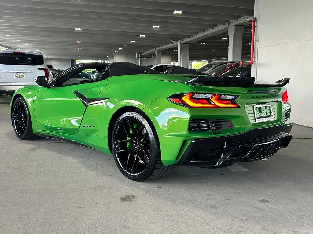 Used 2026 Roswell Green Metallic Chevrolet Z06 image 5
