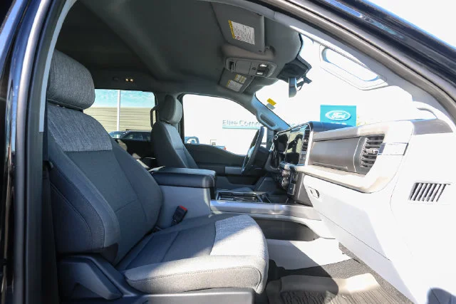 New 2027 Black Metallic Ford XLT image 14