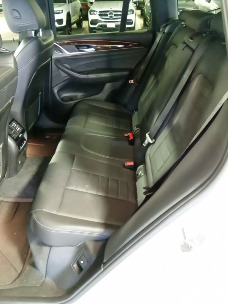 Used 2019 Mineral White Metallic BMW xDrive30i image 10