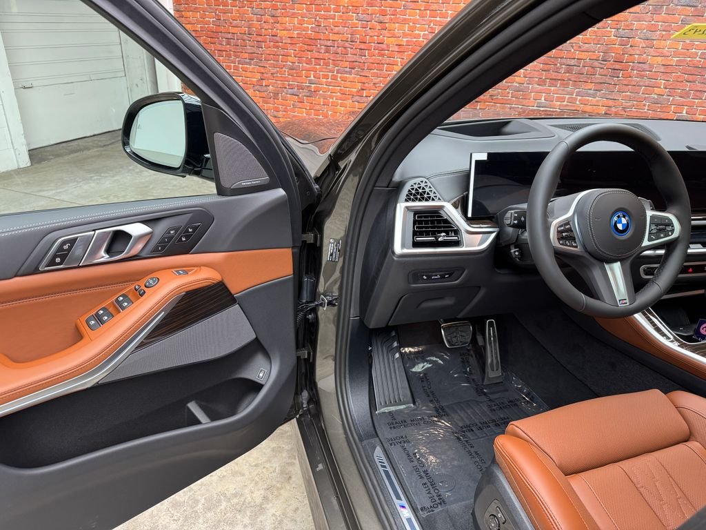 New 2026 Green BMW xDrive50e image 8