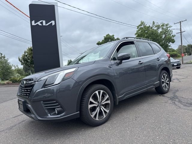 2023 Subaru Forester Limited's photo
