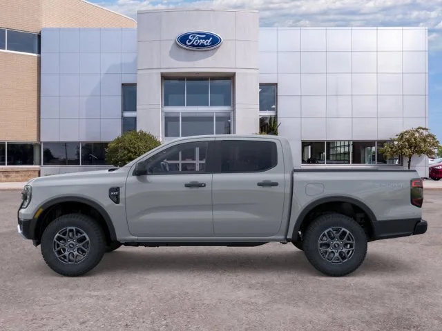 New 2026 Avalanche Ford XLT image 3