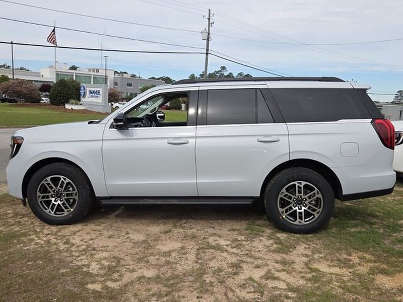 New 2026 Space Silver Metallic Ford Active image 4