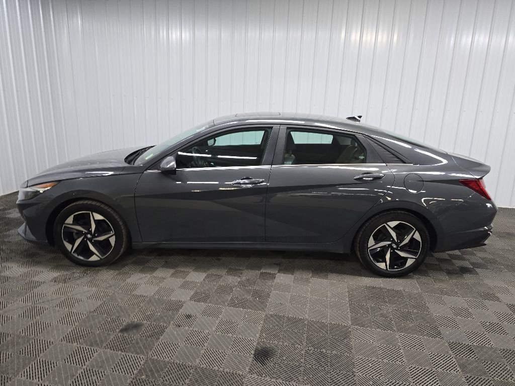 Used 2023 Gray Hyundai Limited image 5