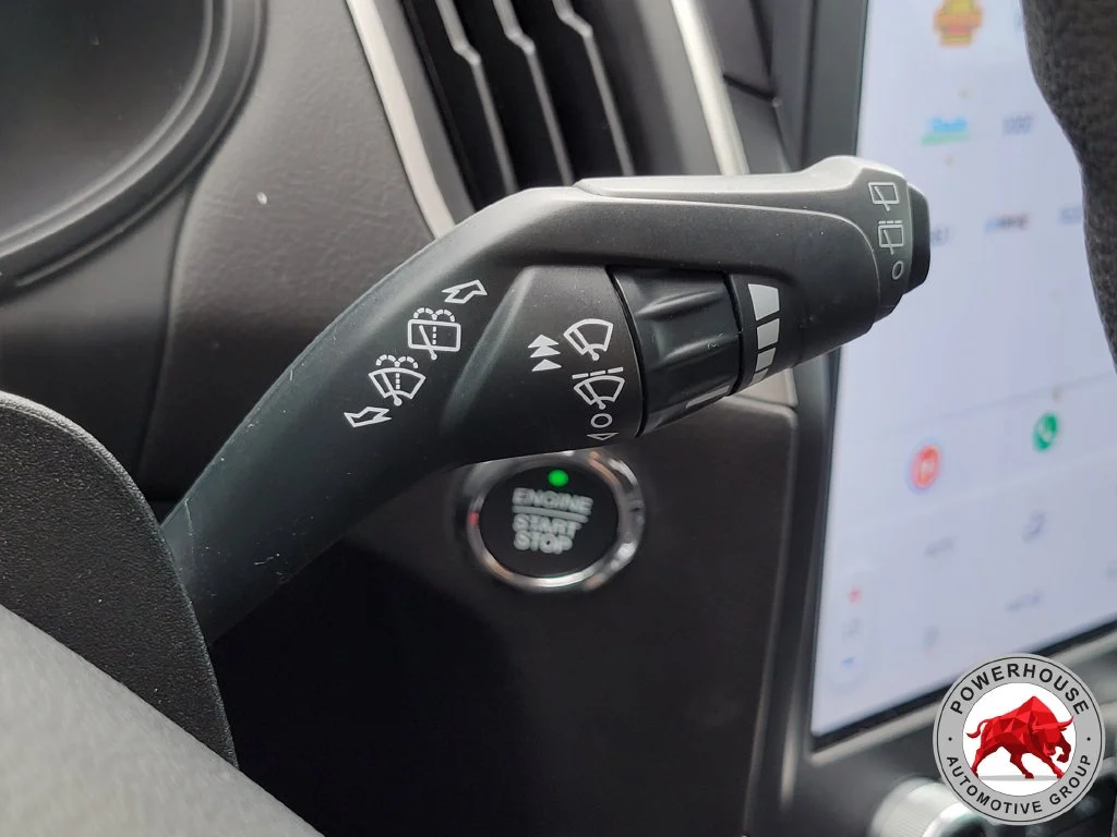 Used 2024 Black Ford SE image 30