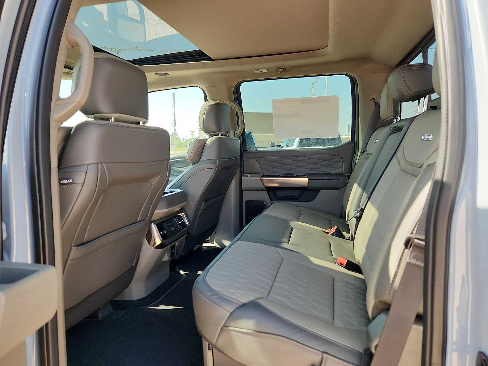 New 2026 Glacier Gray Metallic Tri-Coat Ford Platinum image 18