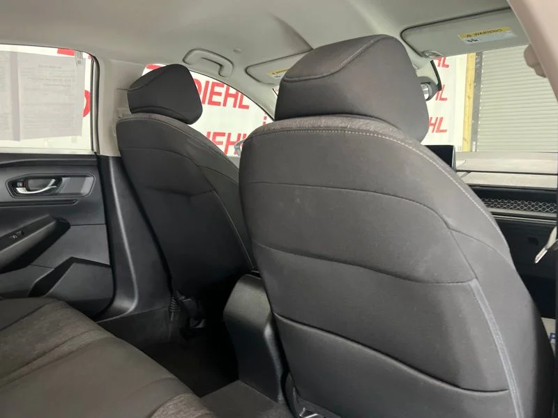 Used 2024  Honda LX image 11