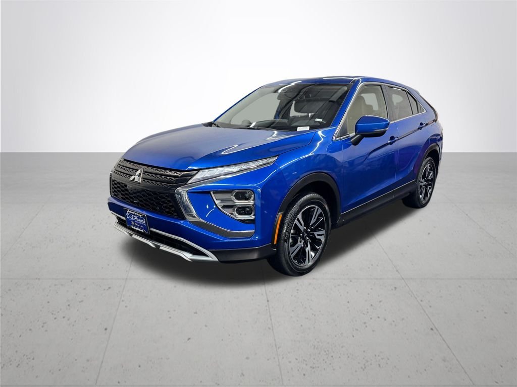 Used 2024 Blue Mitsubishi SE image 2