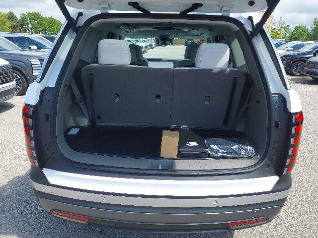 New 2026 White Pearl Hyundai SEL Premium image 12