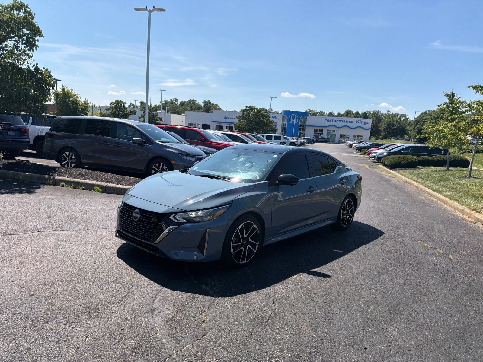 Used 2024 Atlantic Gray Metallic/Super Black Nissan SR image 8
