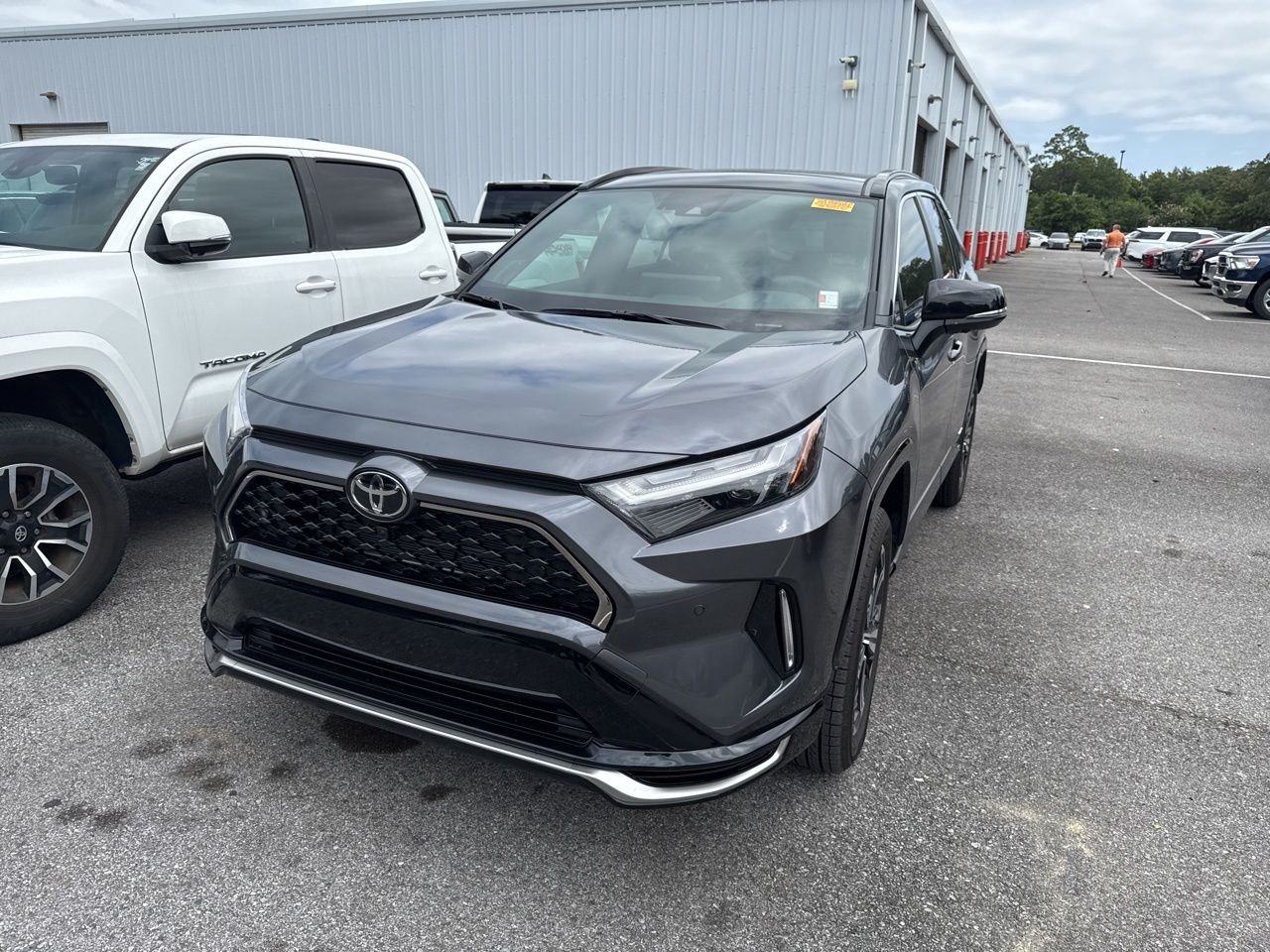 2025 Toyota RAV4 Plug-in Hybrid XSE AWD's photo