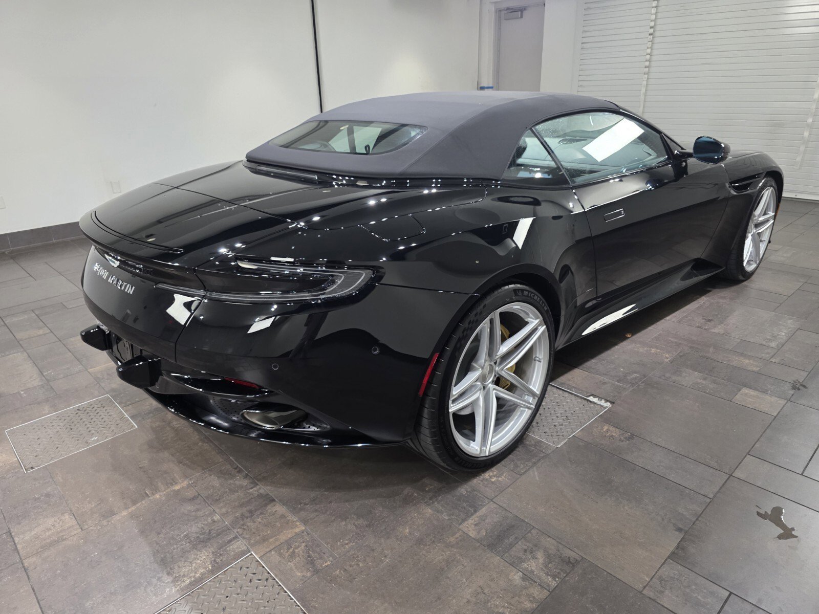 2026 Aston Martin DB12 Base - Photo 27