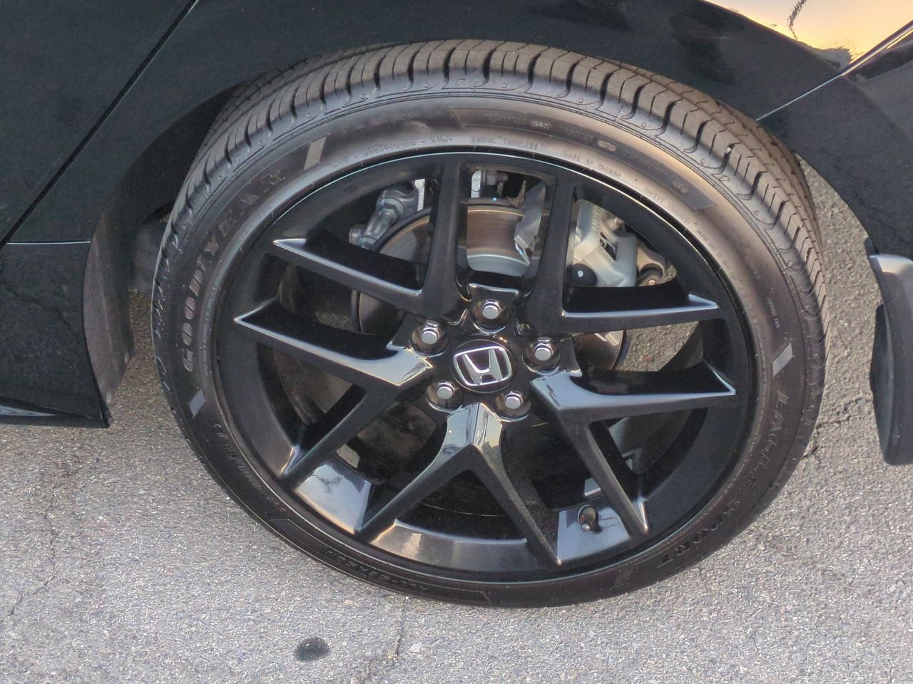 Used 2024  Honda Sport image 30