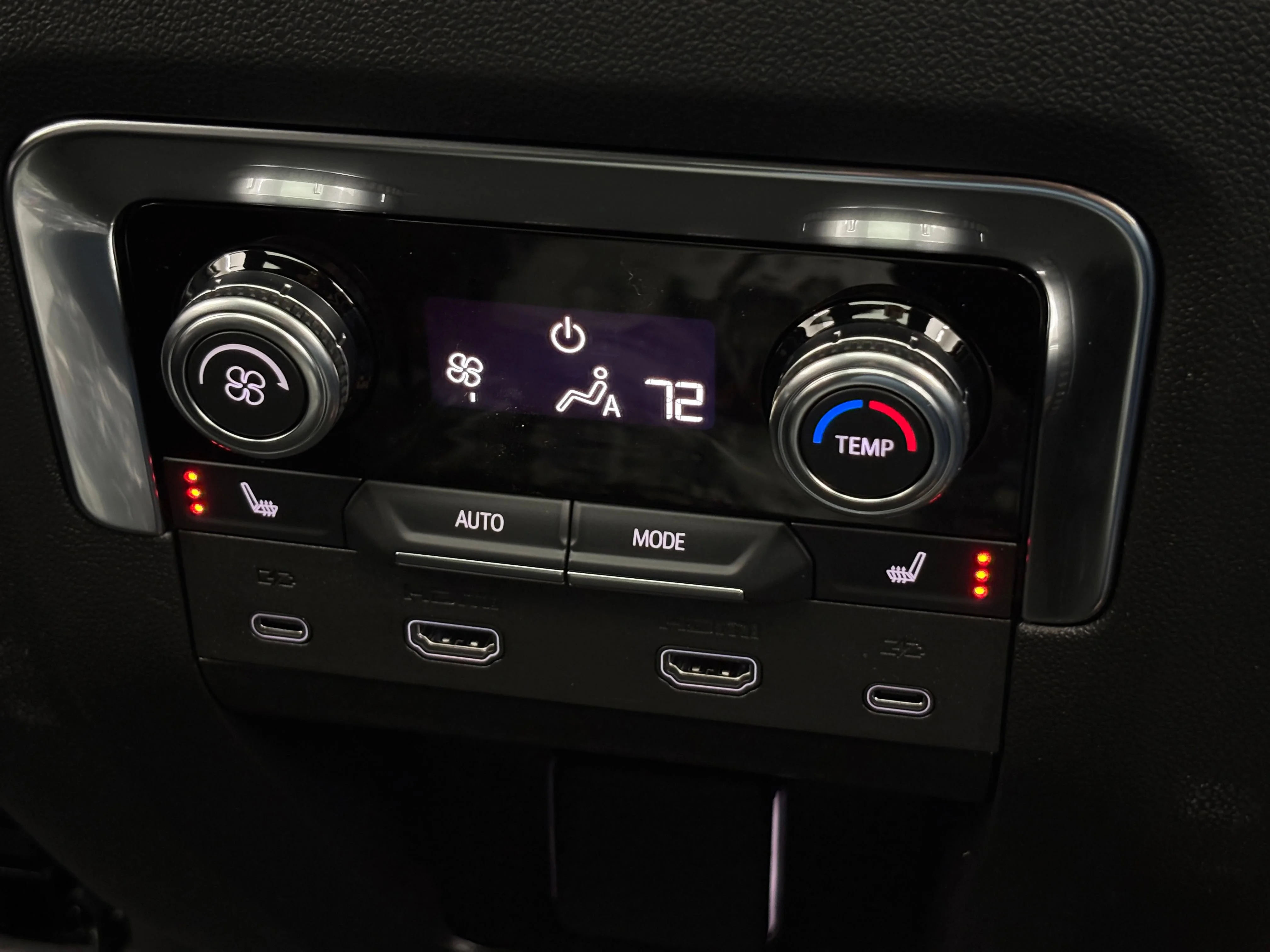 2026 GMC Yukon Elevation - Photo 9