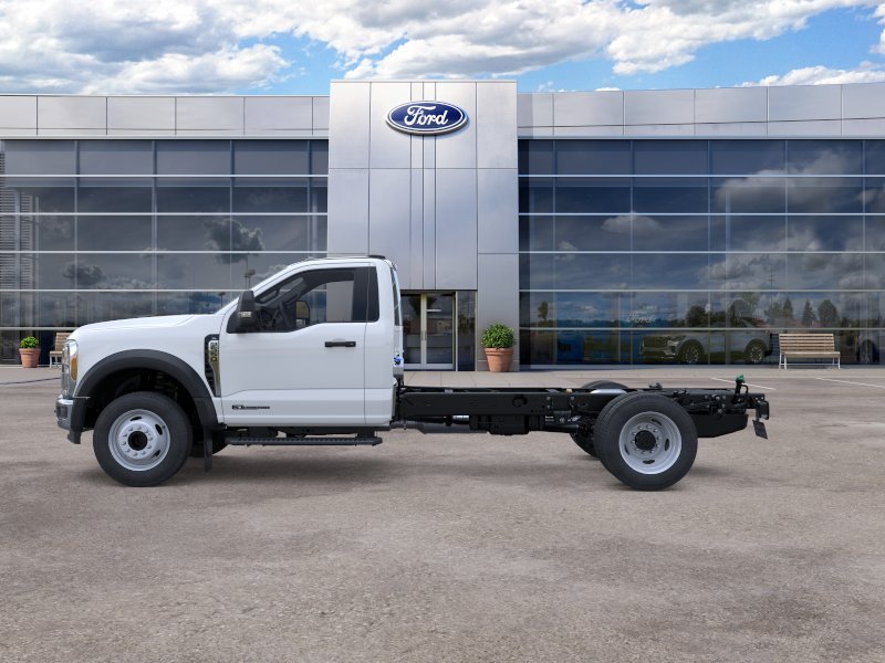 2025 Ford F-550 Super Duty Chassis Cab XL - Photo 30