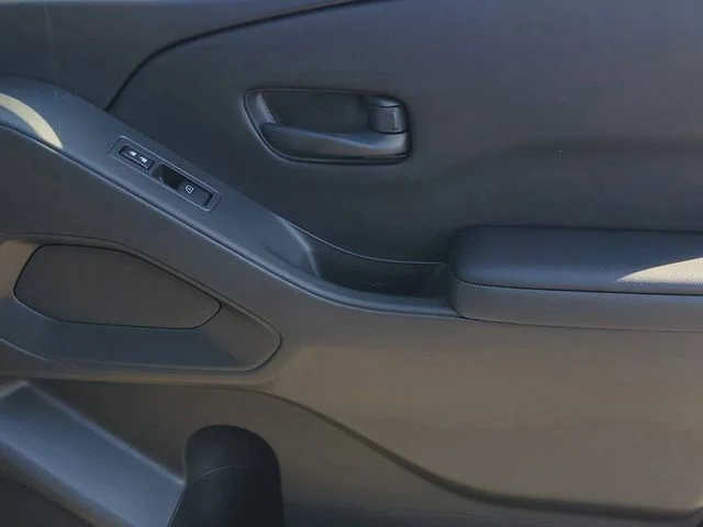 New 2026 Boulder Gray Pearl Nissan Crew Cab SV image 31