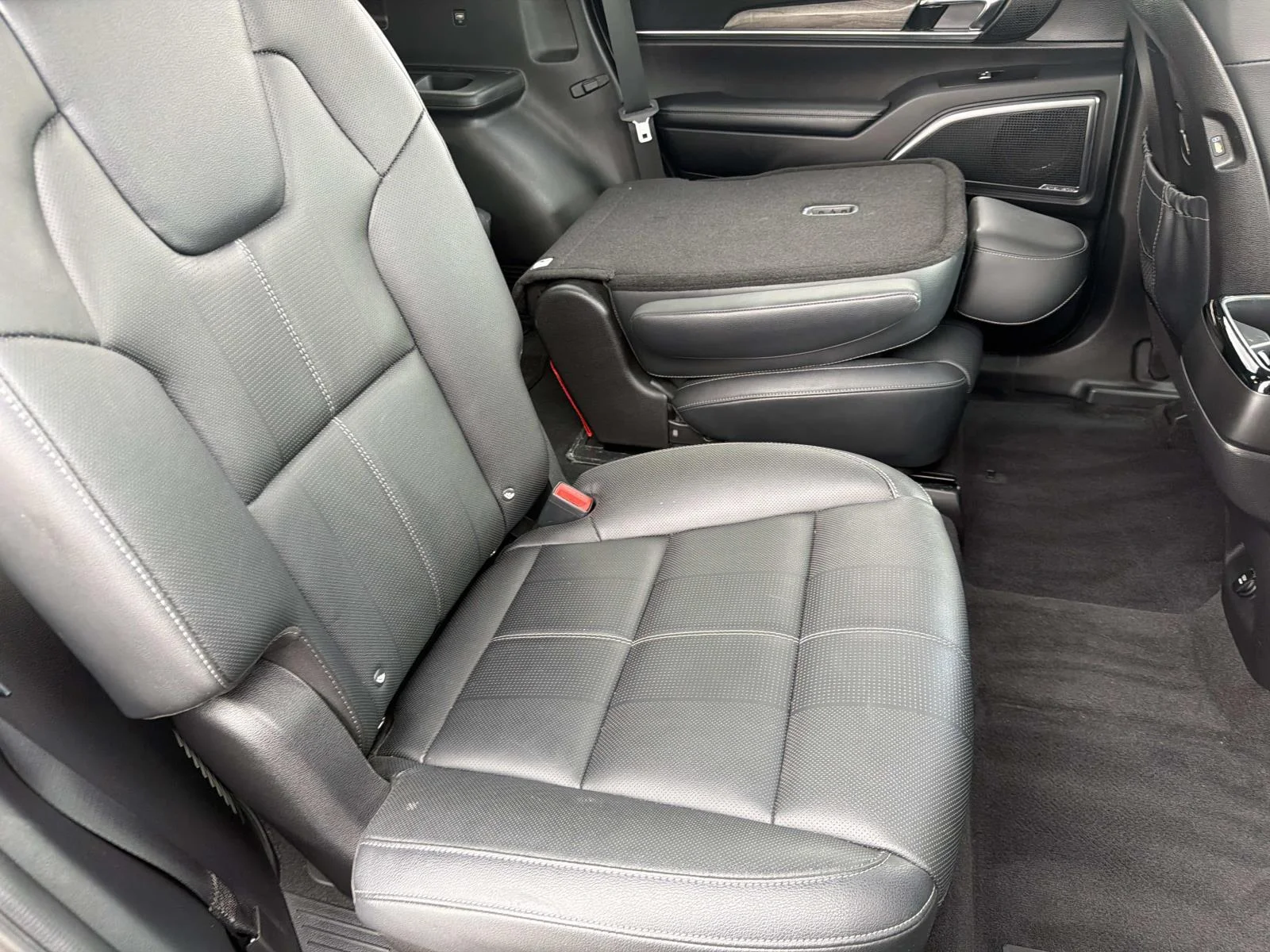 Used 2022 Black Copper Kia SX FWD image 23