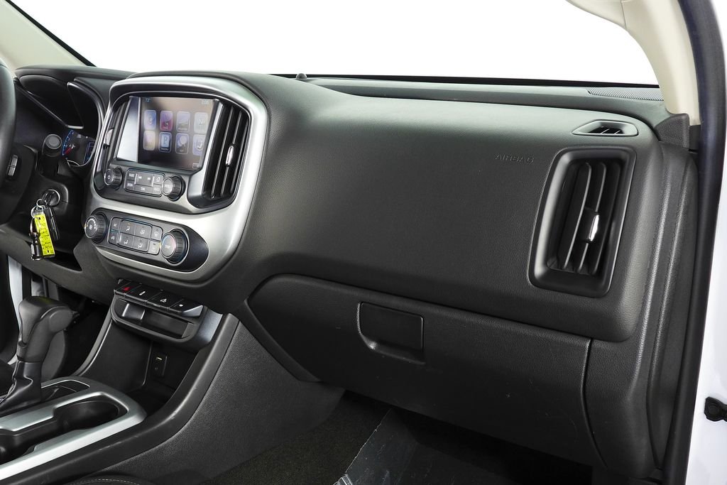 Used 2016 White Chevrolet LT image 13