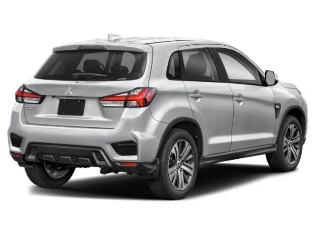 Used 2021  Mitsubishi 2.0 ES image 2