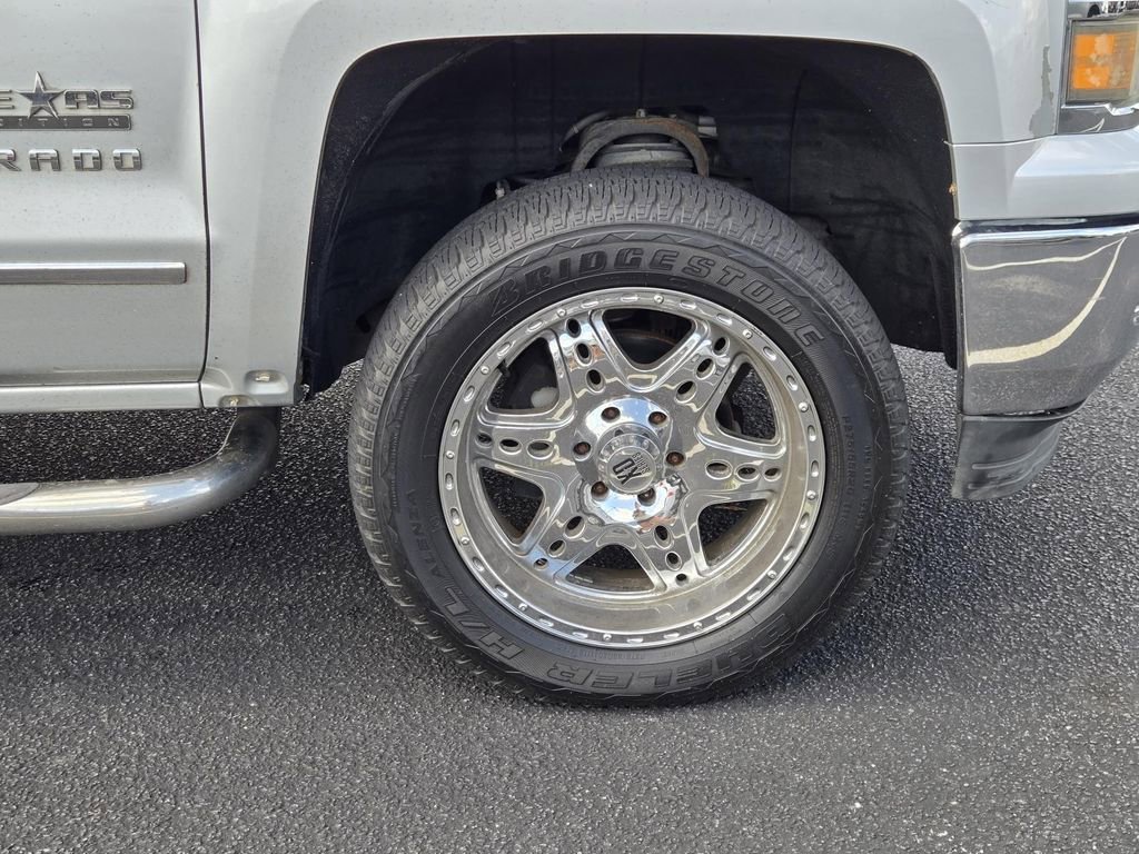 Used 2014 SILVER ICE METALLIC Chevrolet LTZ image 10
