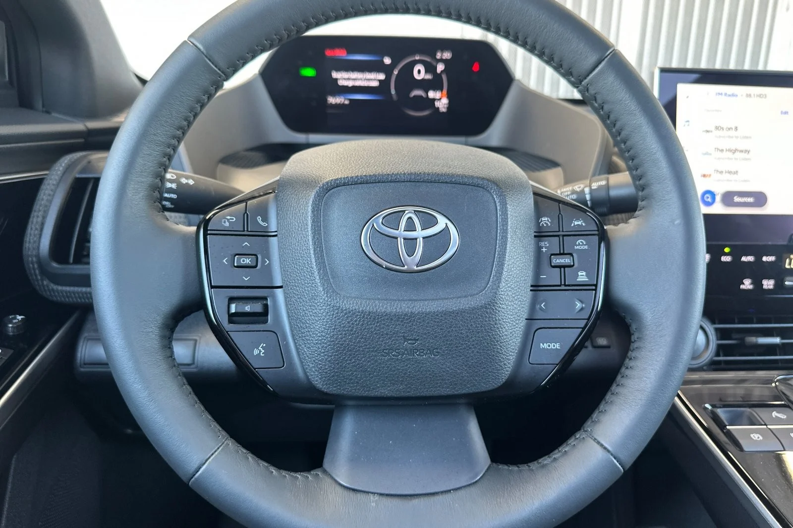 Certified Used 2025 Heavy Metal Toyota XLE image 22