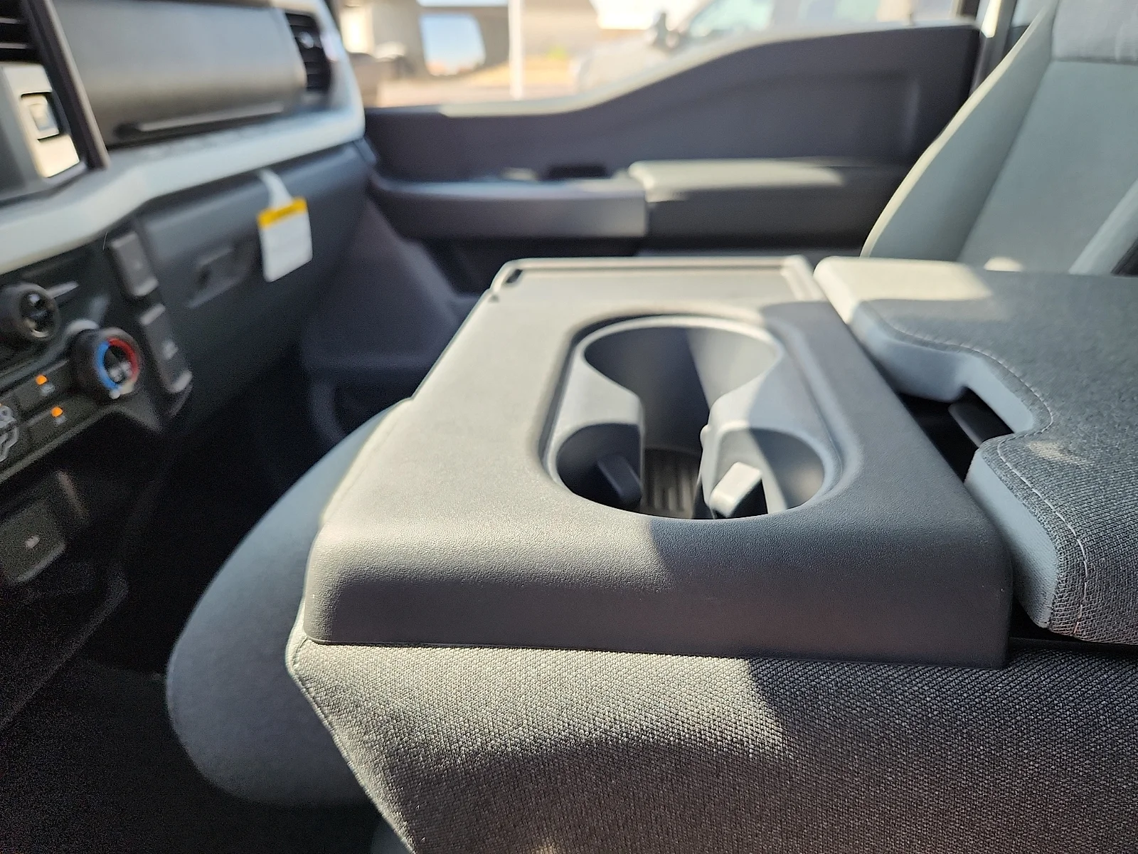 New 2027 Oxford White Ford XLT image 25