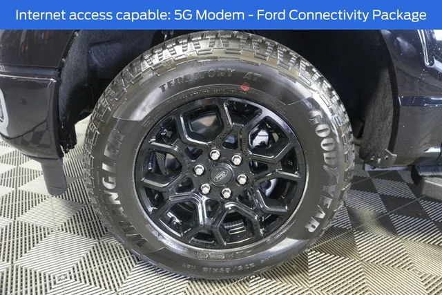New 2026 Agate Black Metallic Ford XLT image 10