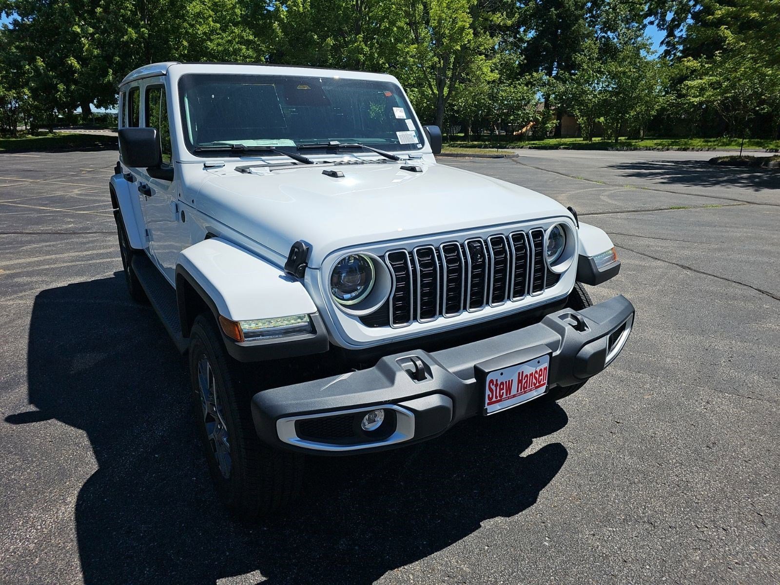 New 2026 Bright White Clearcoat Jeep Sahara image 7