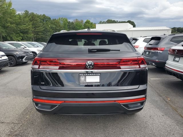 New 2026 Black Volkswagen SE image 5