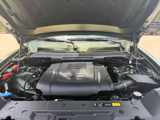 New 2026 Woolstone Green Land Rover S image 19