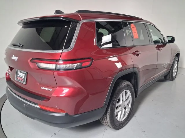 Used 2024 Red Jeep Laredo image 4