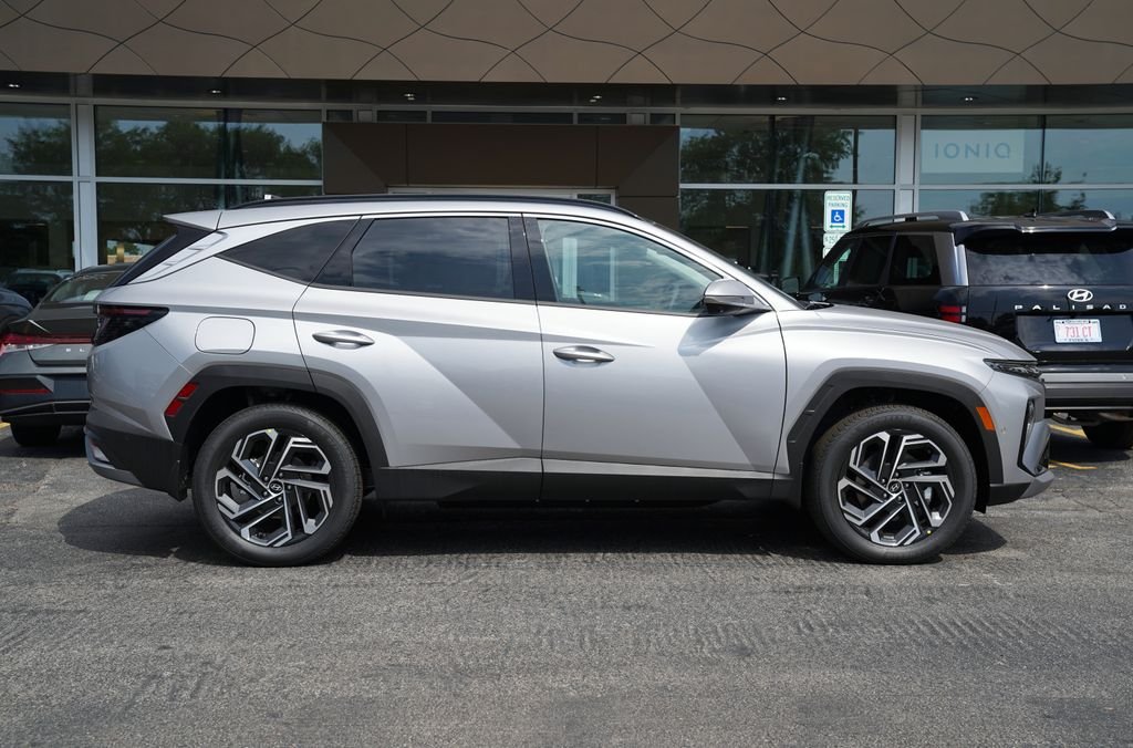 New 2026 Shimmering Silver Hyundai Limited image 9