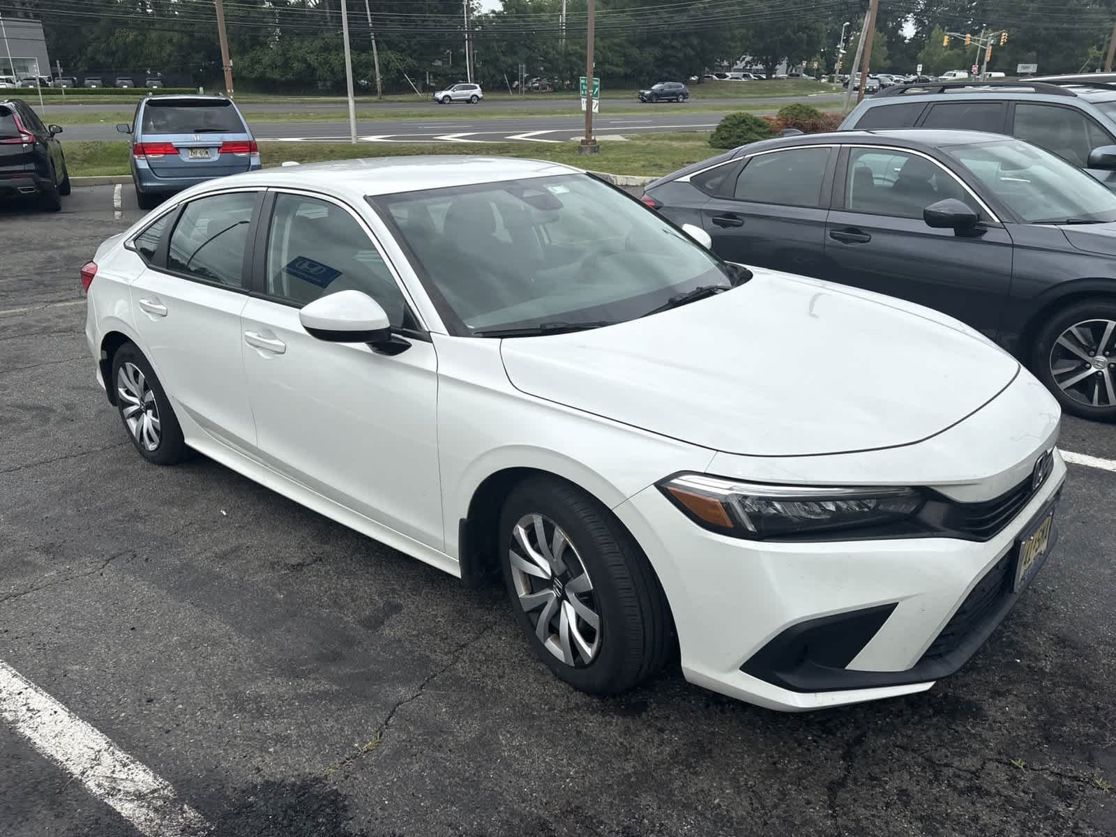 Used 2023 Platinum White Pearl Honda LX image 2
