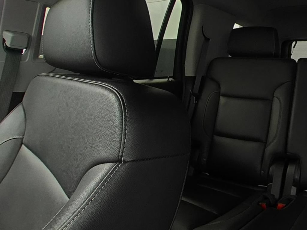 Used 2020 SUMMIT WHITE Chevrolet LT image 9