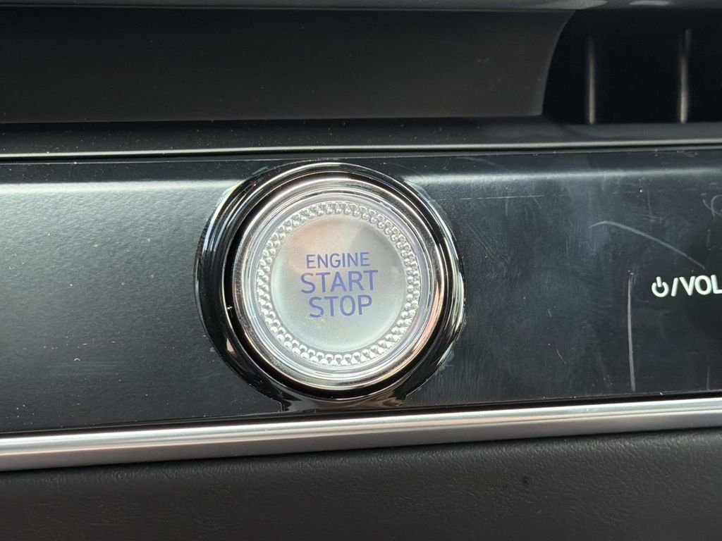 New 2026 Blue Genesis 2.5T Sport Prestige image 32