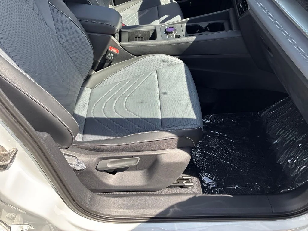 2026 Volkswagen Tiguan SE R-LINE BLACK - Photo 31