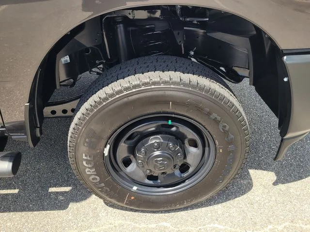 2025 RAM 2500 Tradesman - Photo 18
