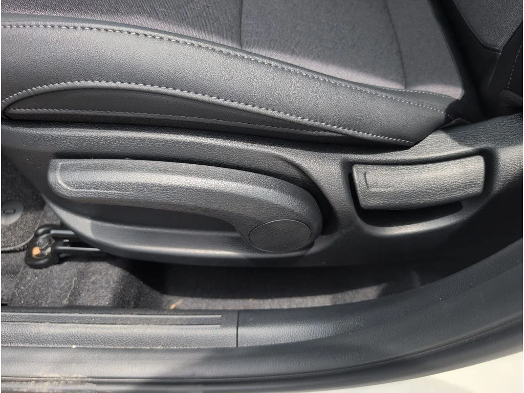 New 2026 Snow White Pearl Kia S image 10