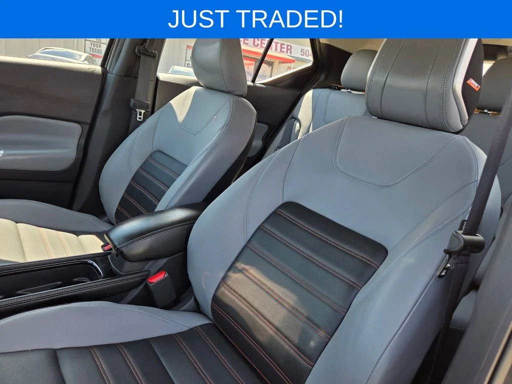 Used 2024 Gray Nissan SR image 11