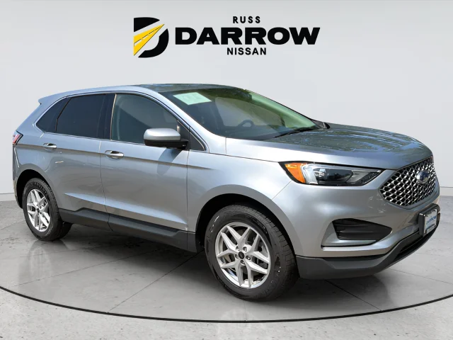 Used 2024 Silver Ford SEL image 7