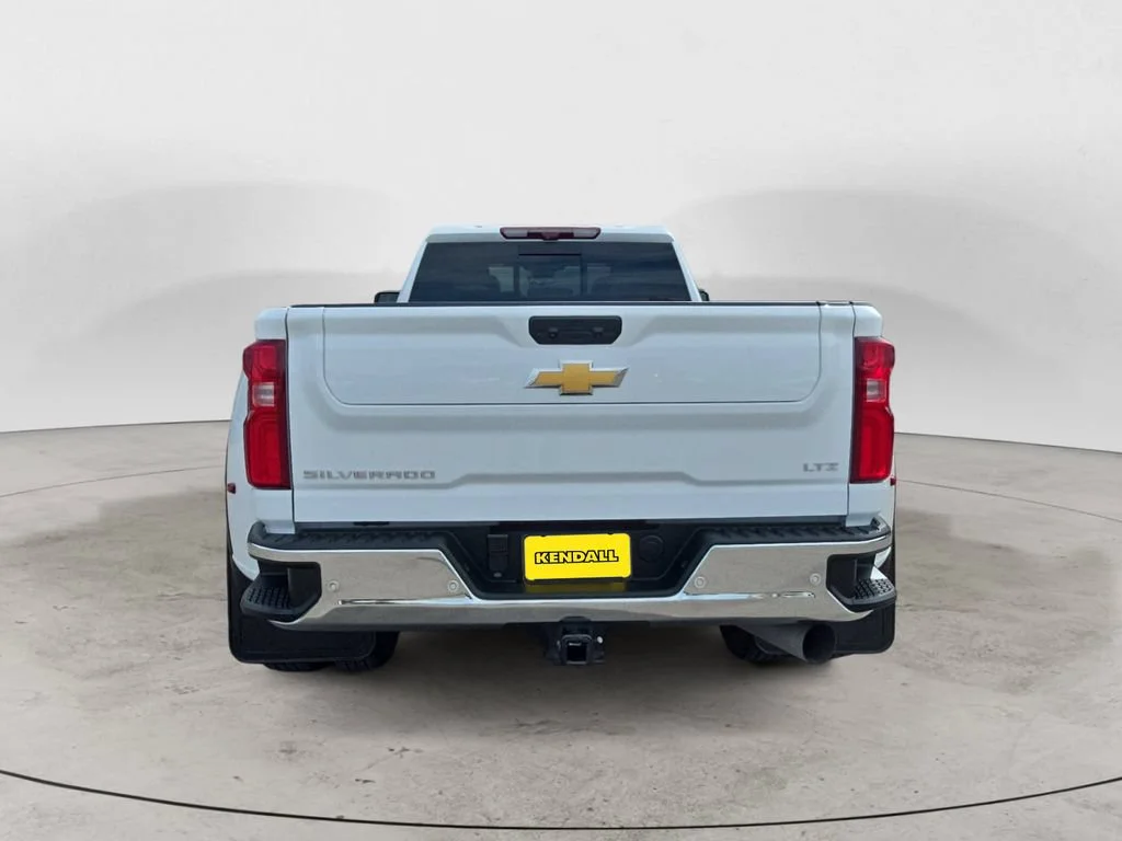Used 2024 Summit White Chevrolet LTZ DRW image 10